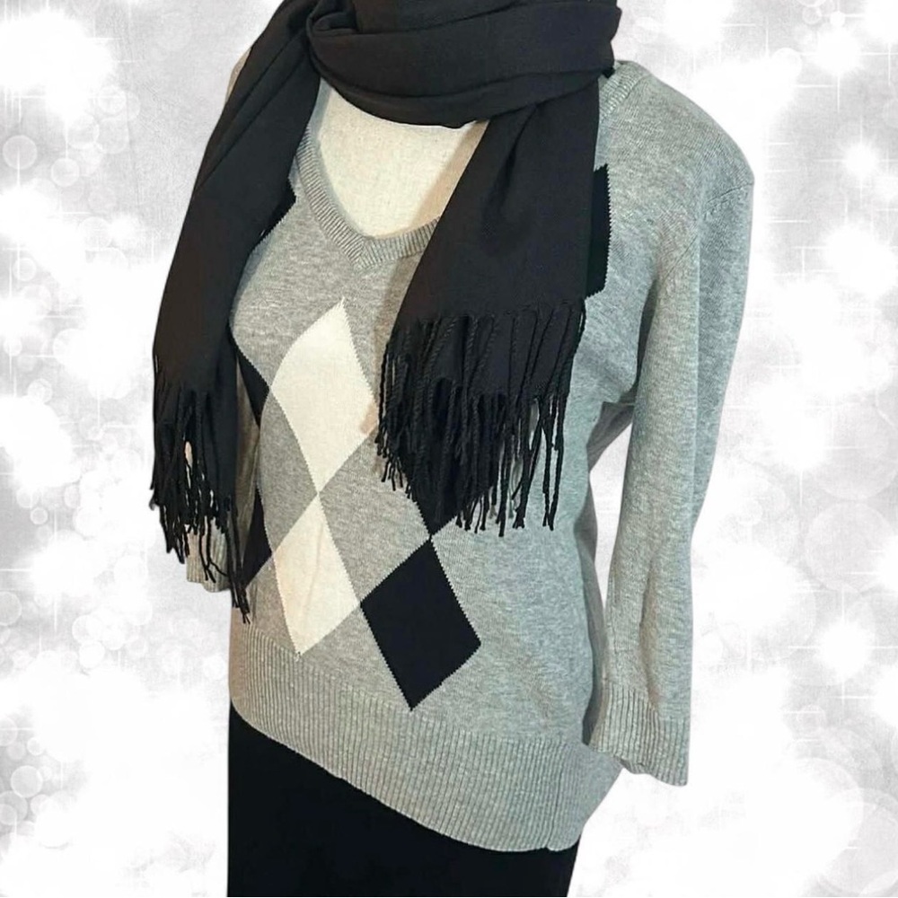 Y2K School Girl H&M Grey Argyle Sweater